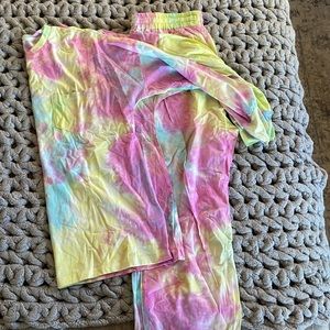 Tie dye lounge set, never worn!